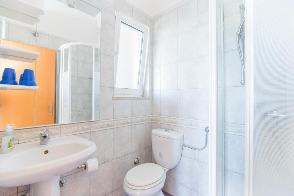 Studio Apartment Брела Екстериор снимка